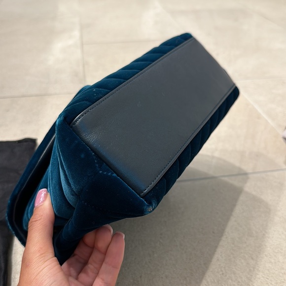 YSL LOU LOU - Picture 8 of 9